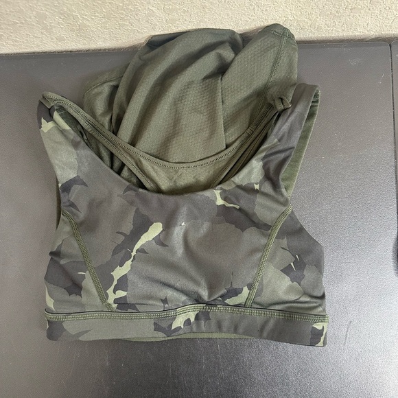 Lululemon All Sport Support Tank Gator Green size 4 - Picture 3 of 6